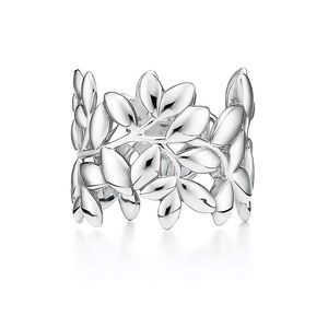 Tiffany & Co. Paloma Picasso Olive Leaf Band Ring
in Silver